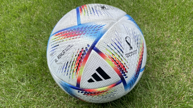 adidasのカタールW杯公式球『アル・リフラ』がいよいよピッチへ！元 