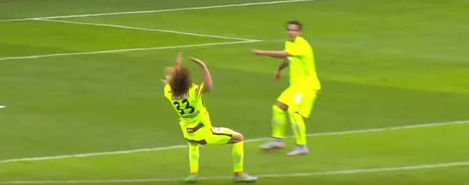 味方に壮絶koされる サッカーボールで顔面デッドボール が痛い
