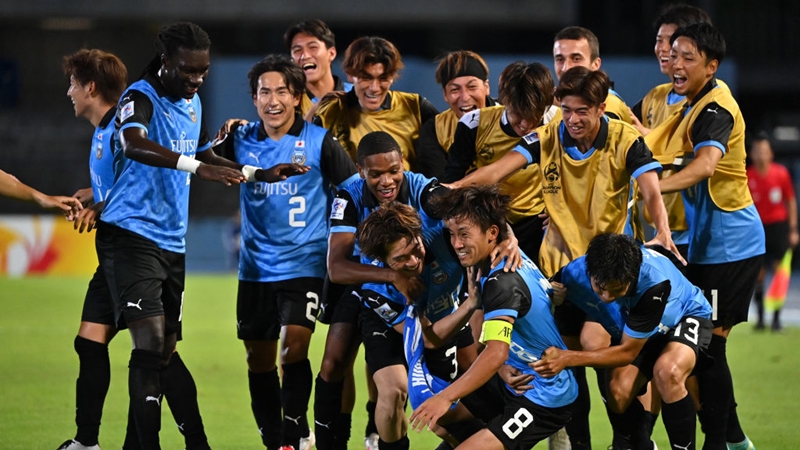 本田圭佑！スーパーゼウス！ライオン！川崎フロンターレ、全選手の