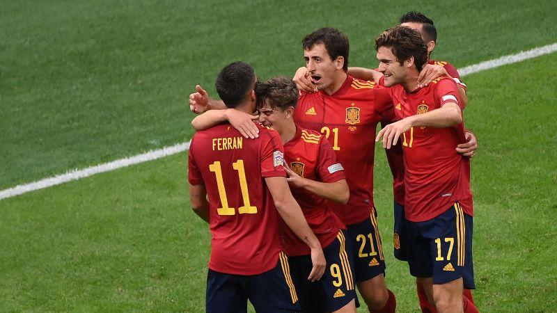 スペイン代表 ネーションズリーグ決勝へ イタリアの 37試合無敗 記録途切れる