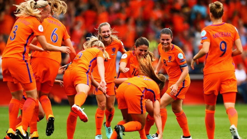 オランダサッカー 女子選手の男子チーム参戦を実験的に始める