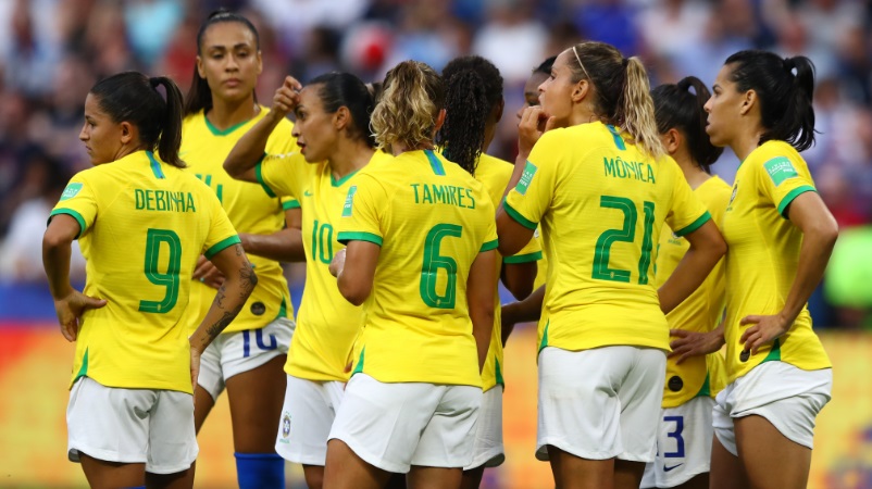 ブラジル女子代表 U 16男子に0 6で負ける