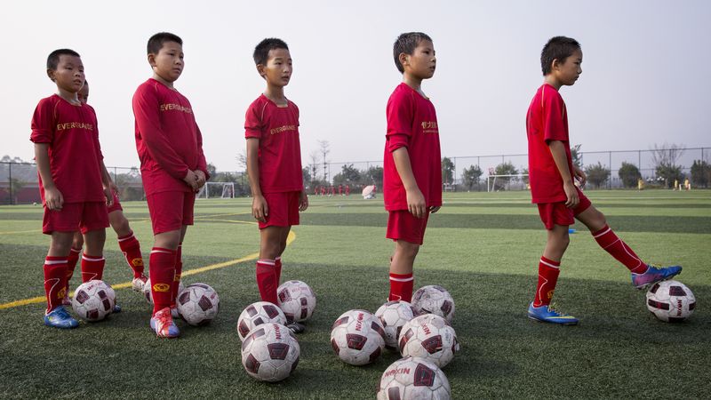 中国 本気だぜ サッカー幼稚園 を全国に設立へ