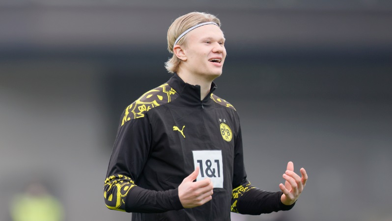 新しいコレクション 17 歳 だっ た 素晴らしいサッカーの写真
